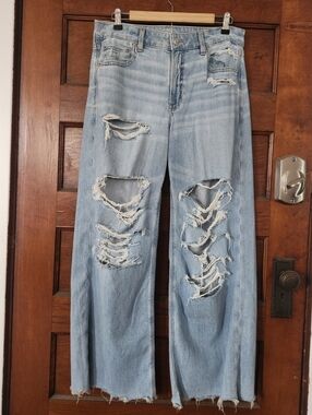 American Eagle Outfitters Light Blue Wide-Leg Ripped Jeans